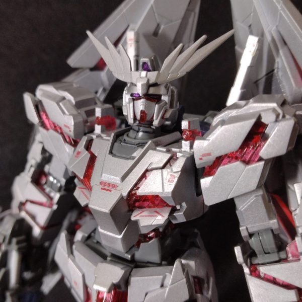 ユニコーンガンダム3号機フェネクスtypeRCシルバー