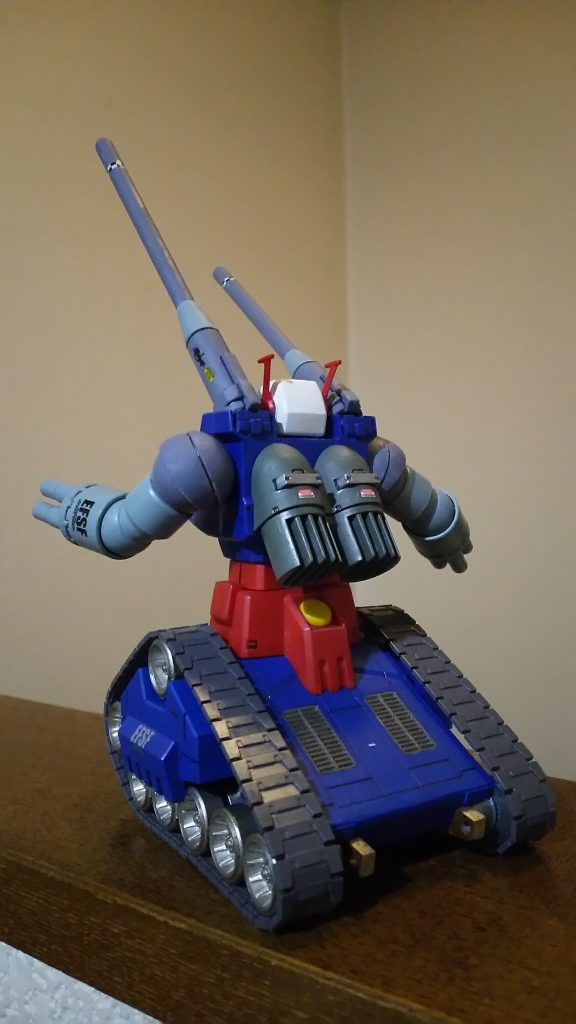 ひとりブンドド遊びに熱中する53才児みったんでちゅ♪