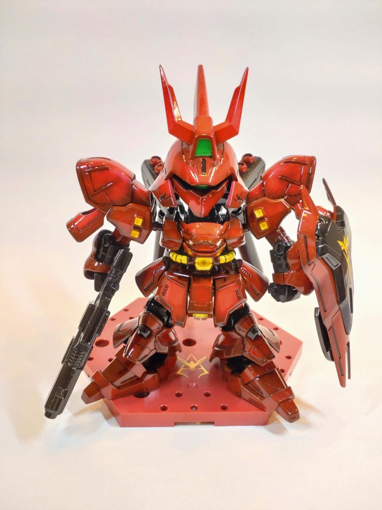 左右にLEDライトを置いて照らし、白の模造紙をラック的なものに掛けて敷き、そこで撮影しました。いやぁ、全然違いますね！キャンディ塗装が映えます。だいぶお手軽撮影グッズですが、違いは歴然でした。