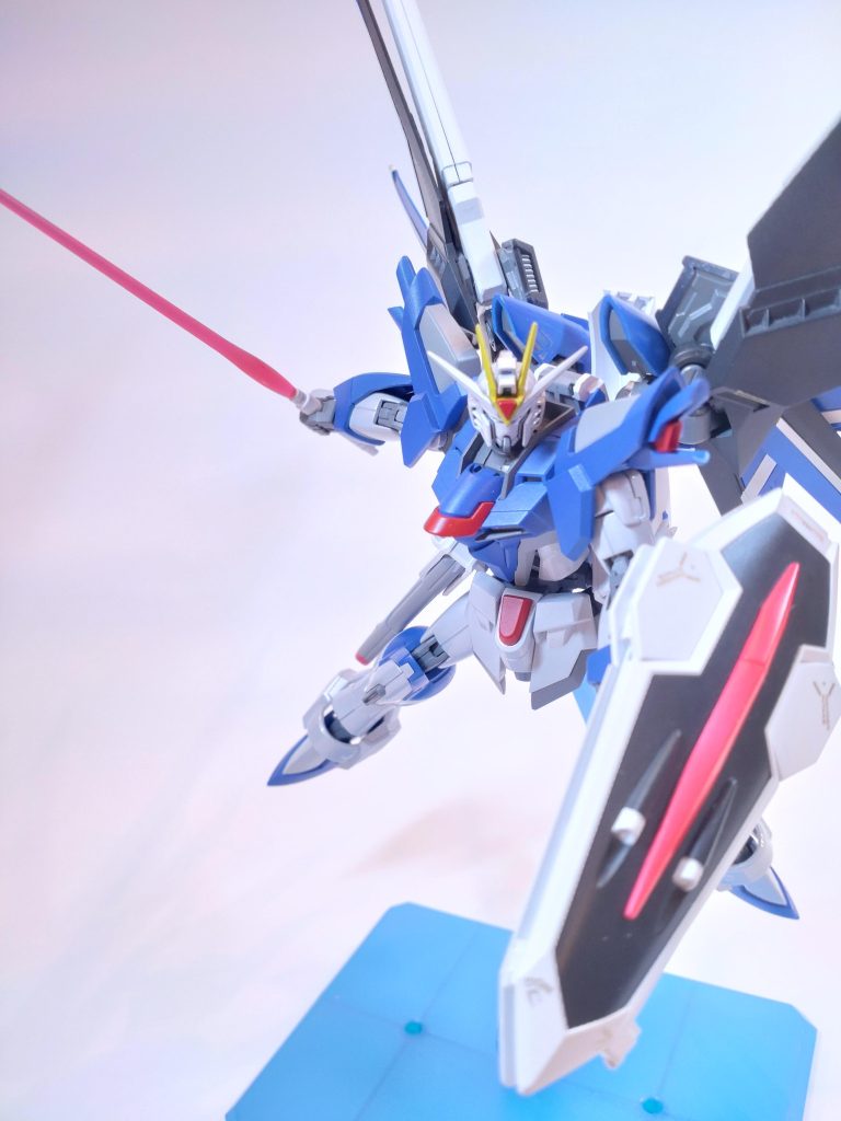 このポージングは自分の好みにドンピシャ!サムネ画これにしようかな…。