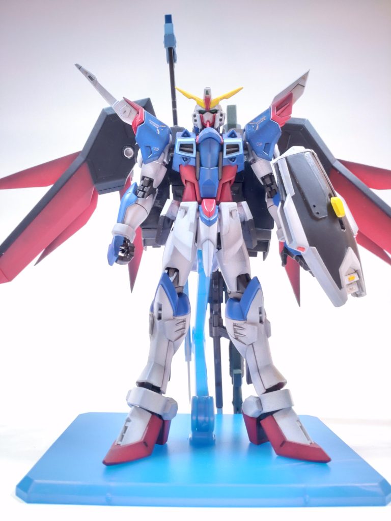 寒色系で撮るって以外にも、「迫力のある写真を撮る」ってつもりで投稿しました。バカ正直に真正面から全体写るように撮るよりも、下からある程度アップの方がカッコいいですね!(左右でウイングズレてるけど…)