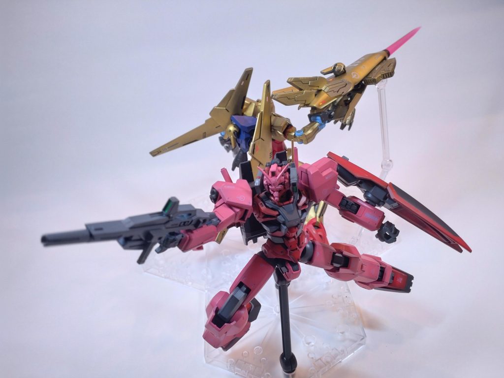 ということで、赤くガンダムMk-Ⅱでした。本当はキケロガシルエットを装備した状態でアッタプしたかったのですが、ジークアクスコンに間に合わないかもしれないので、取り敢えずこちらだけ投稿しました。いつもはミキシングするときは余計なギミック盛り盛りにするので、製作時間が増し増しになるのですが、キケロガ → 百式→ キケロガに入れる赤くガンダムとおまけ程度に製作したので、ギミック無し無し。すぐに作り終わりました(笑)(もしも、詳細を知りたい方がいましたから、百式の投稿をご覧ください)GQuuuuuuX3号機-百式→https://gumpla.jp/hg/25061212