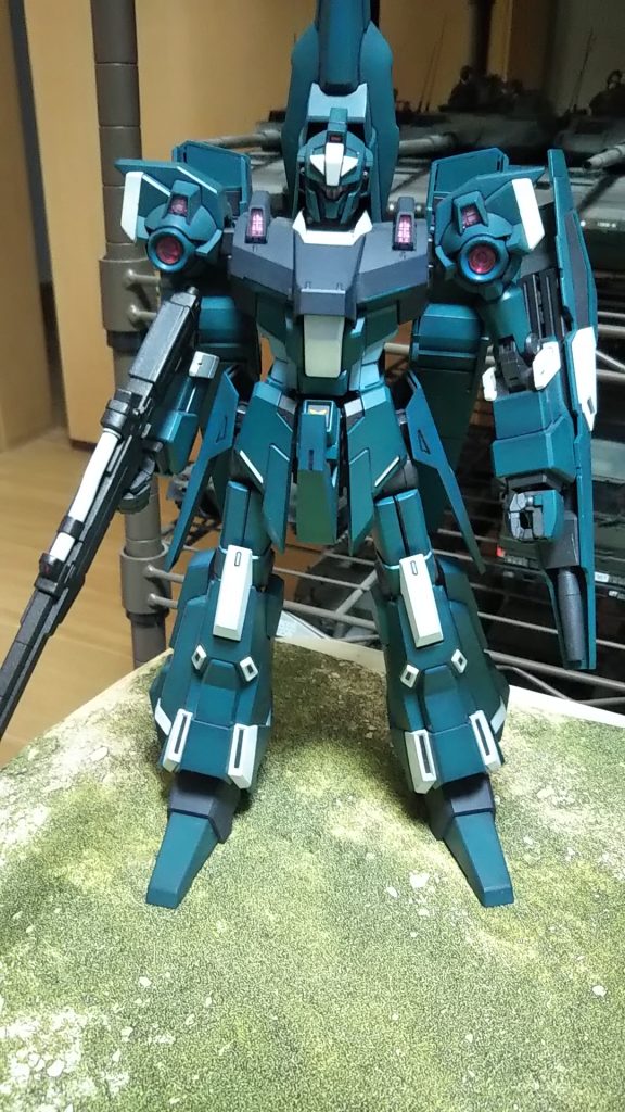 全体、この頃から塗装技術変わってませんね💦と思ったのですがいまはハイライト入れてますね💦本作はシャドーのみのやうです。