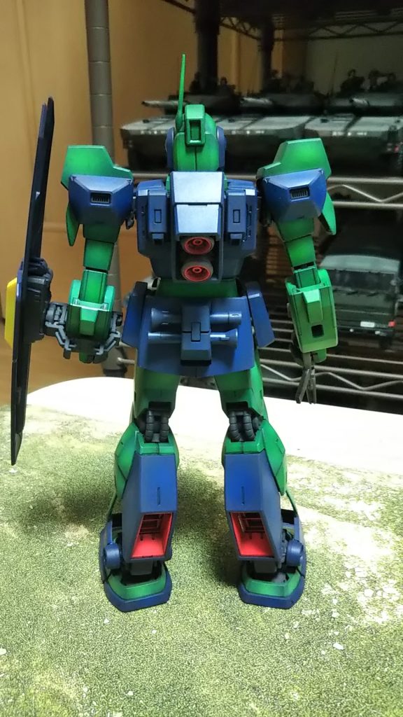 うしろ姿右うしろ