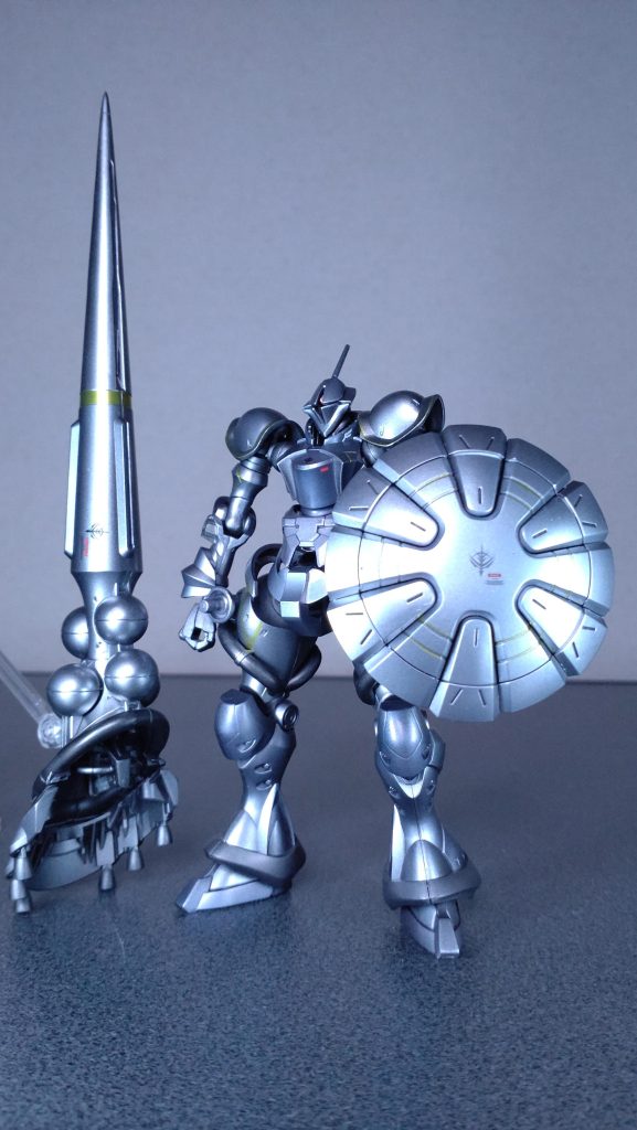 シルバー下地にクリアーカラーで3種塗り分けしました