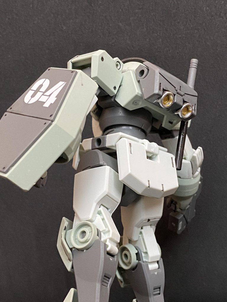 後ろのバーニアの色を塗るのがうまくできてとてもうれしいです😃