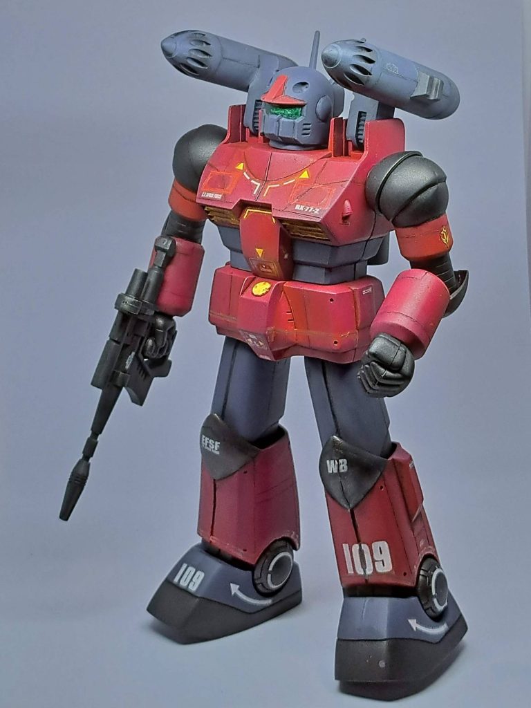 リアルタイプのデカールは噂には聞いてましたがすぐちぎれるし、粘着弱くて大変でした。