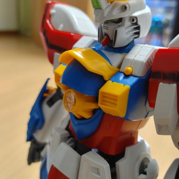 ちょっと旧シャッフル同盟は一休みして、ゴッドガンダムの改修に走ってます(^-^)①小顔化、首の関節追加②胸の改修、マルチプライヤーの改修③スカート位置修正今後は腕組みの実現、腹部関節追加、足の関節追加とバランス修正していく予定です(^-^)（3枚目）