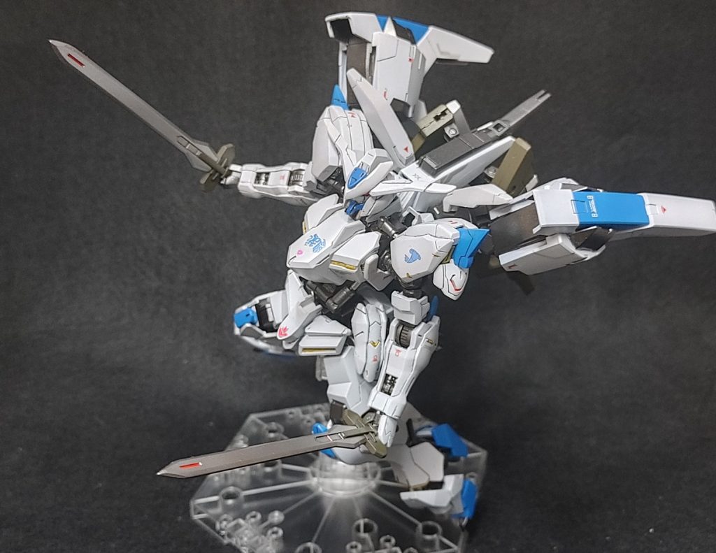 バエルソードは好みでシルバーにしました