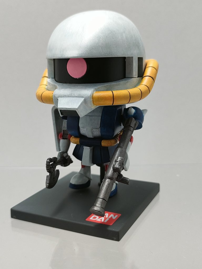 ヒートホーク＆バズーカ。なんでしょう。今回は筆塗りだけ頑張るぞと意識したら、あまりストレスなく作業する事ができました(zaku-kao2)