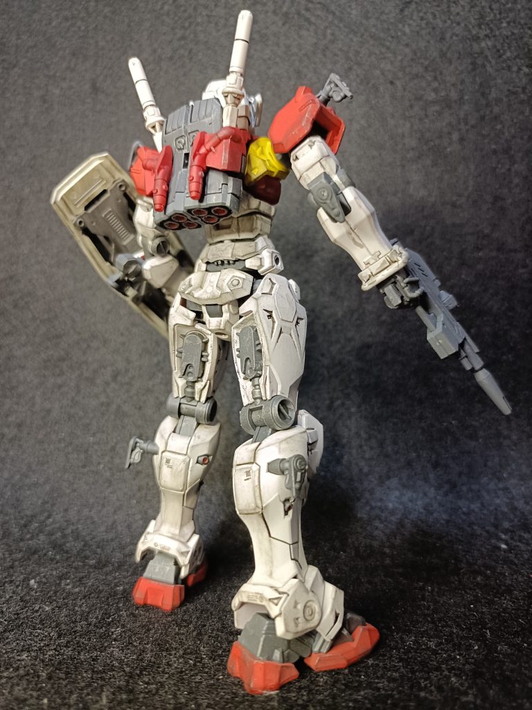 背部はほとんどガンダムにしか見えませんね。最後までご覧いただきありがとうございました。