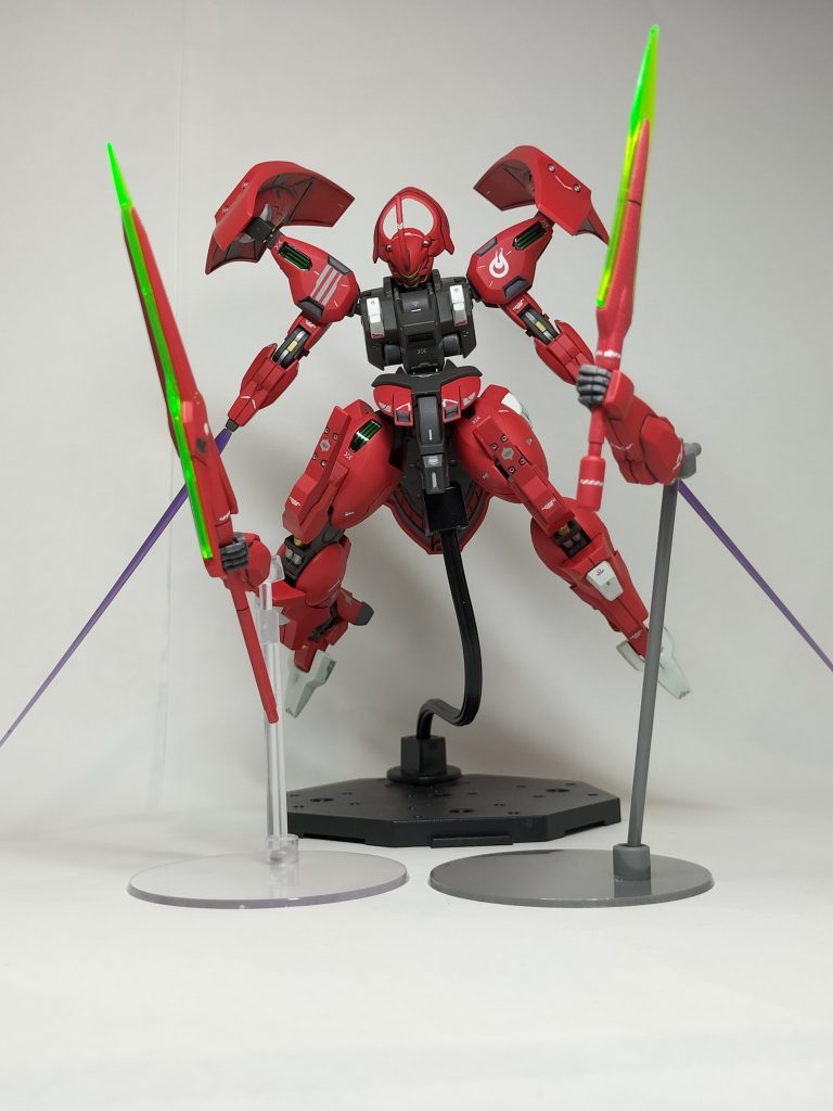ドローンで攻撃(gandam1)スタンドが足りませんね(gundam-kao10)