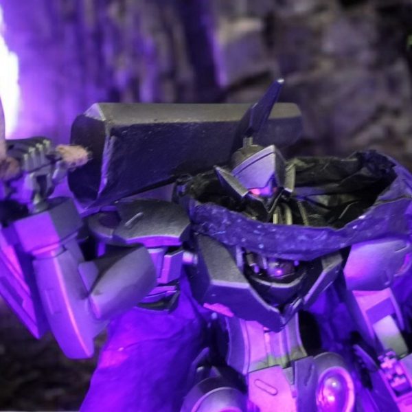 ミカエリス-黒い剣士