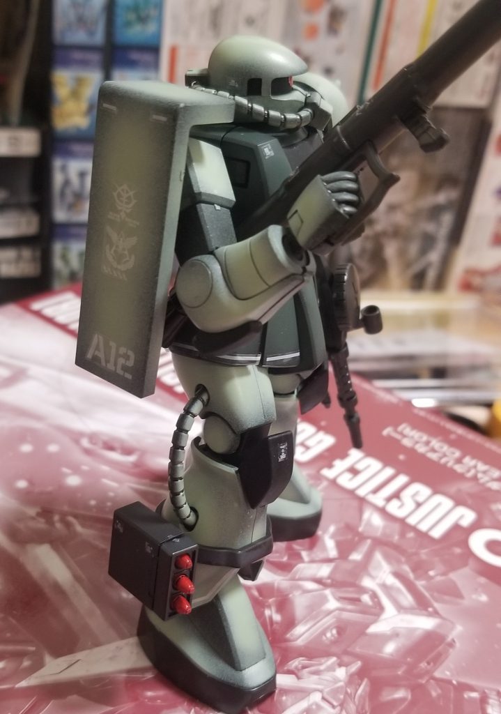 HG ザクⅡ　(箱番号040)–2枚目/制作者：nabewobilly