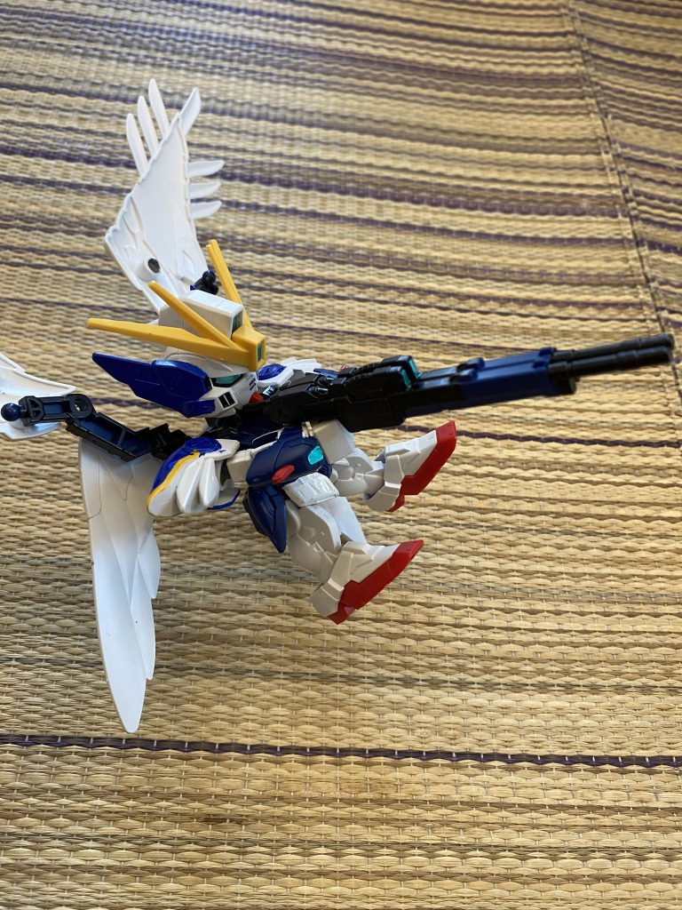 ウイングといえばって感じのポーズその2ツインバスターライフル構え