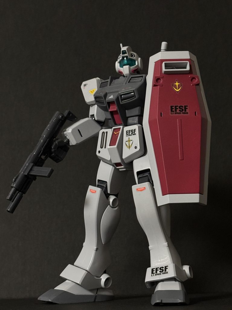 個人的に、黒下地からのシャアレッドがすごく気に入っています。 ※特に盾デカールは公式のデカールを色々使ってます!執筆時に気づいたのですが、まだトップコートを吹いていませんでした 笑あとでトップコートしておきます 笑最後まで見ていただきありがとうございました!