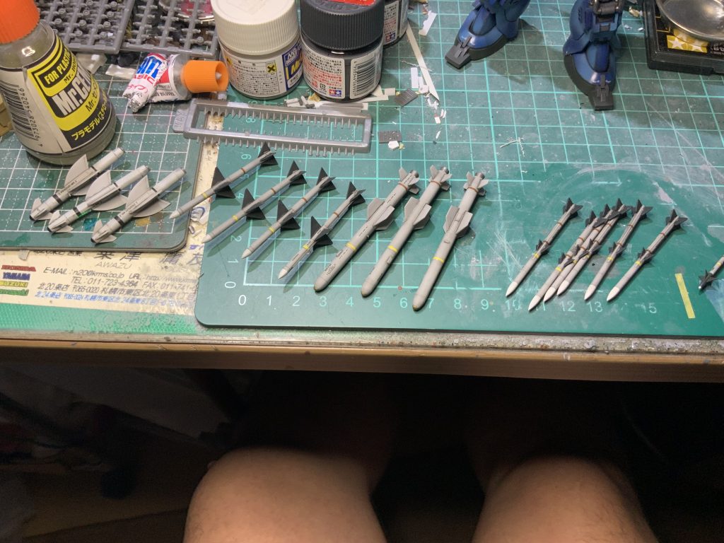 ジャンクになってた、戦闘機用のミサイルだよー😆まさか、ザクにミサイル搭載すると考えて無かったー😅あざます🙇