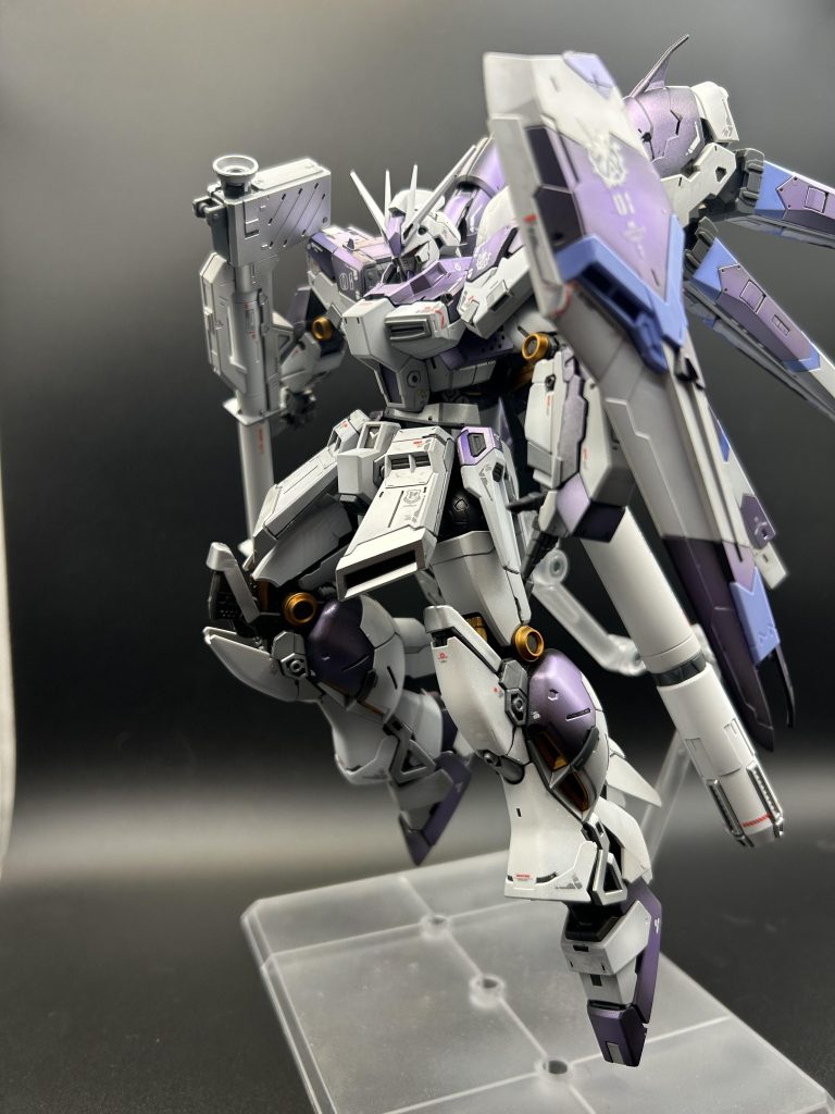 RG 1/144 Hi-νガンダム–2枚目/制作者：うーちゃん