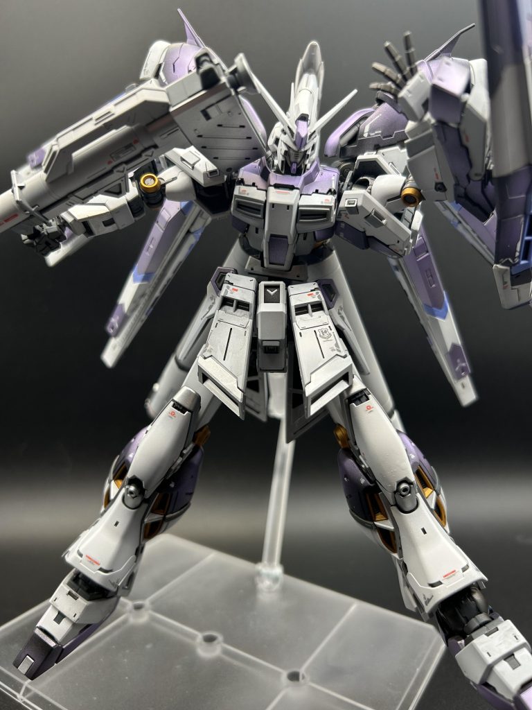 RG 1/144 Hi-νガンダム–3枚目/制作者：うーちゃん