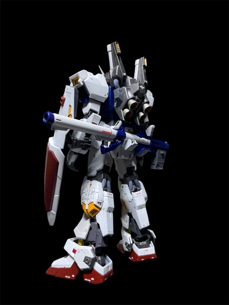 反対側も同じですが、ふくらはぎ横部にもロンドベルデカールを貼ってます。