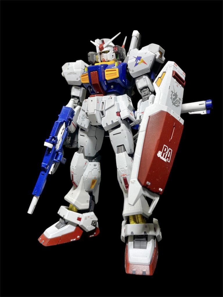 加工はシールドのモールド埋めしかしてません。全体的に綺麗に作れたので満足してます。次は時代に合わせた武装を取り付けます