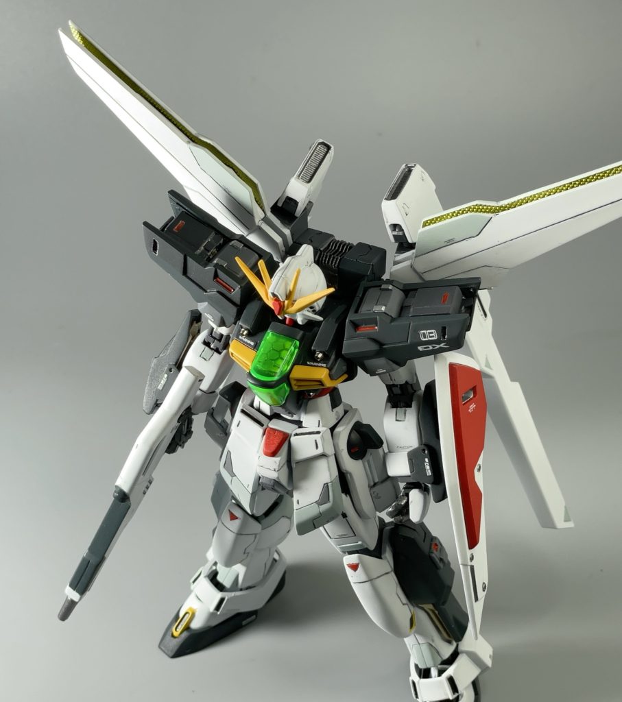 上から。元キットは肩がスカスカだったところを改善出来たのは満足！胸の6角形はプラ板で１枚１枚貼り付けました。目立たないですがお気に入りです。