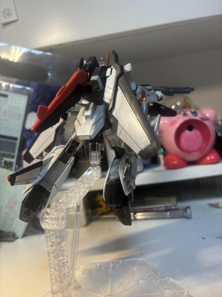 ジェットパックのスラスターを大型のものに取り替える