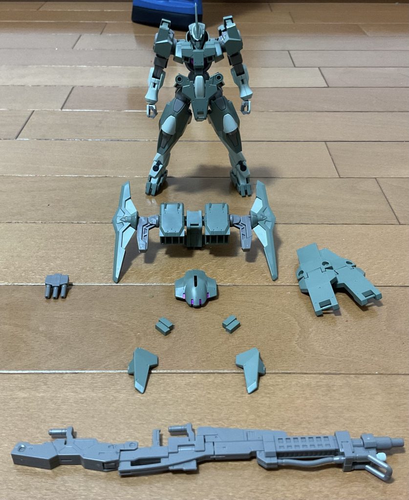 追加装甲。これらを装備するとストライカージンクスになります。