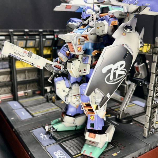 Unit #04: MG 1/100 “GM HYACINTH” RGM-79Q + RX-121-1 + FF-X39A