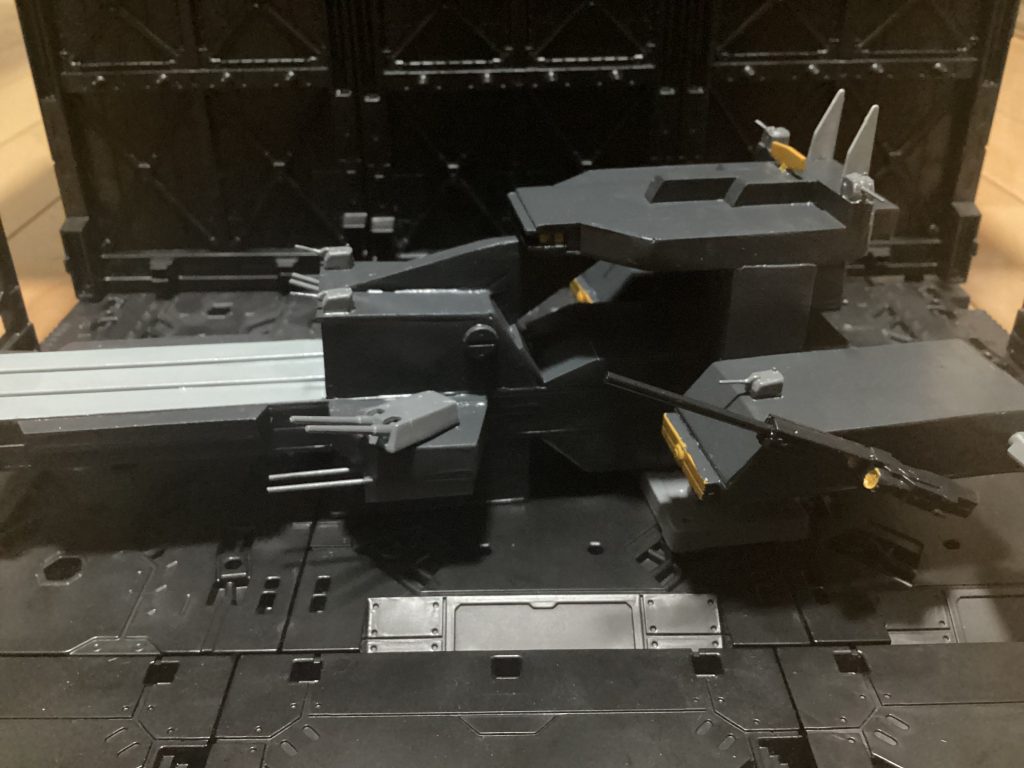 砲塔は一応動きます。