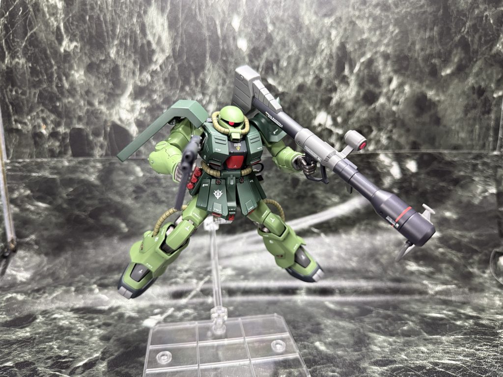 バズーカはジャイアントバズを採用。