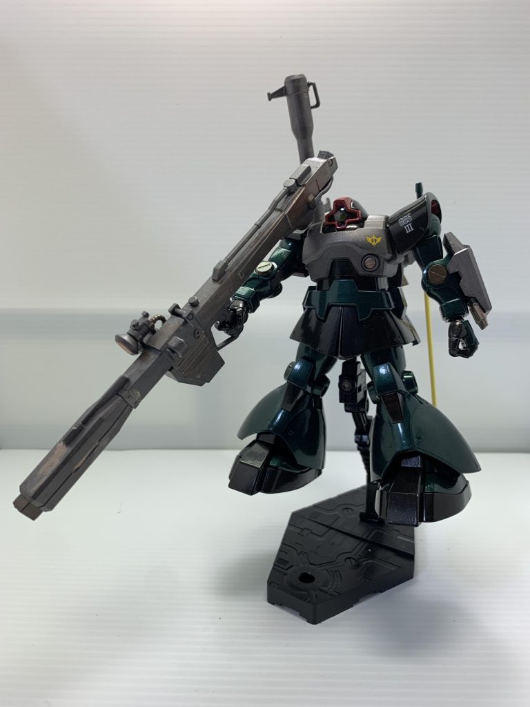 ビームバズカーを持たせました。