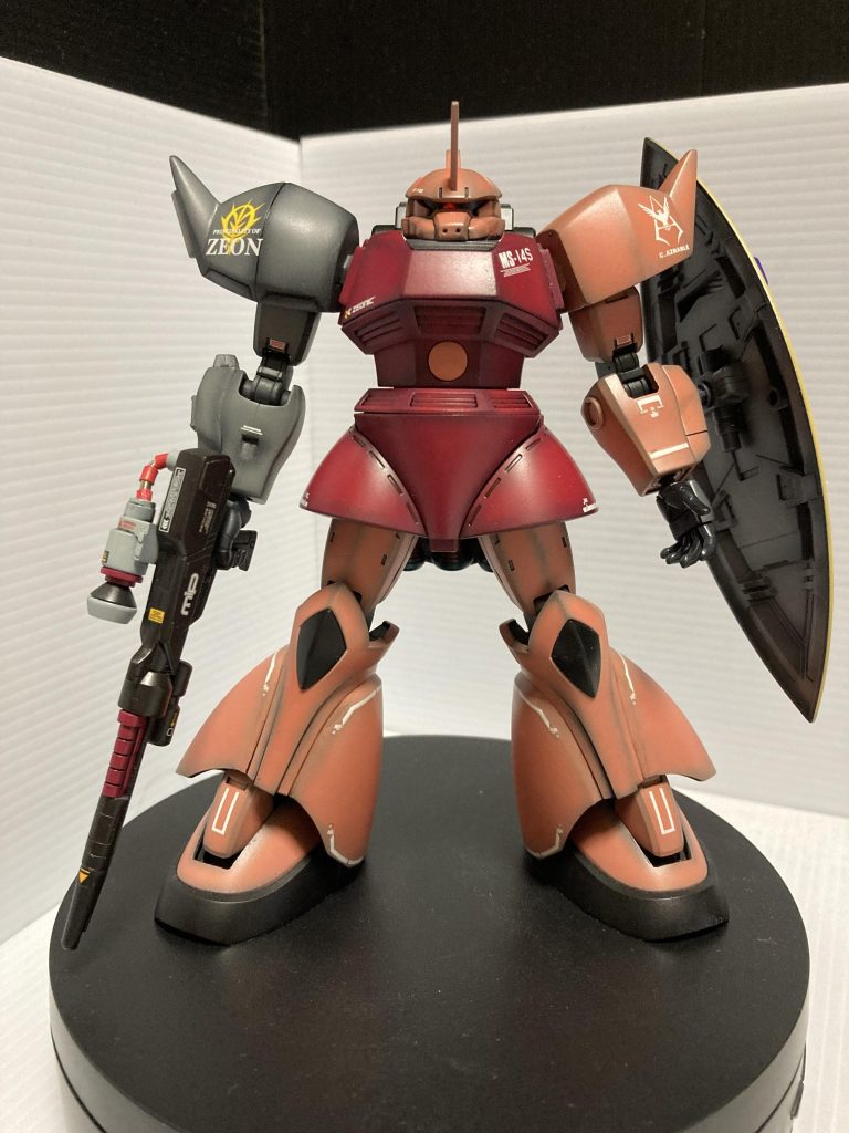 ビームライフルはリゲルグからゲルググっぽい感じに変えてみました😊