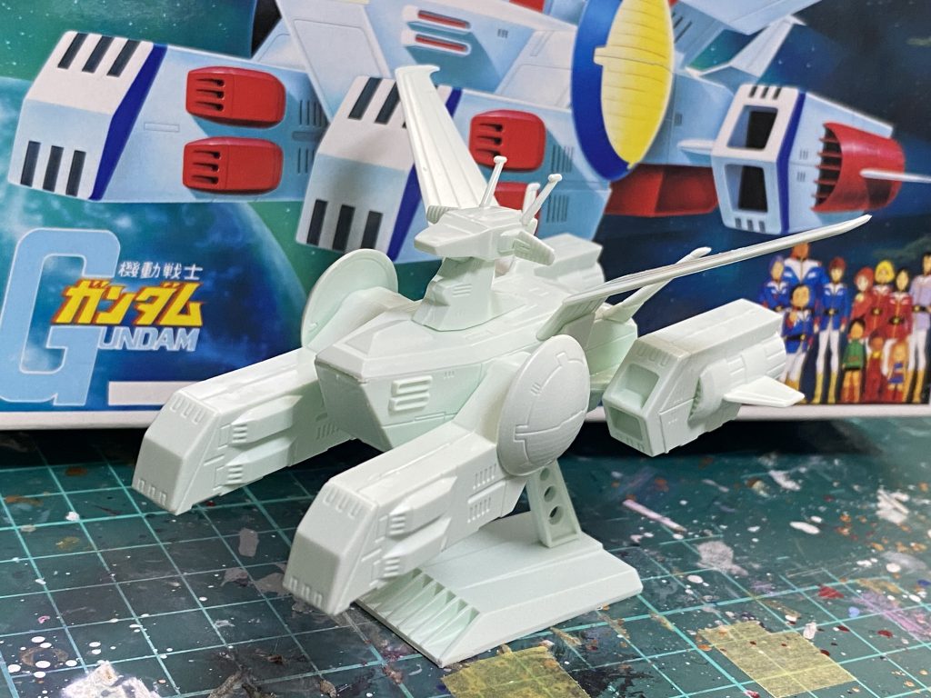 パチ組みです。真っ白!ホワイトベースはブックオフで手に入れました♪( ´θ`)