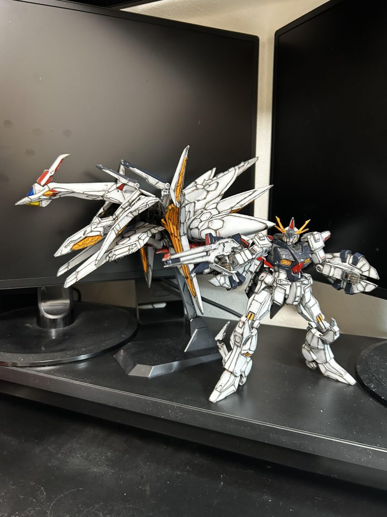 せっかくなので、分離状態で説明書のポージングをやってみました。ポージングもセンスが必要ですね…オデュッセウスのガニ股感がカッコよくポージングさせて写真も撮れるようになりたい。