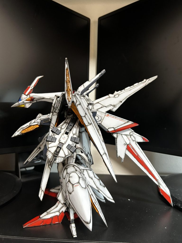 エッジやモールドは、焼鉄色でチッピング後にリアルタッチマーカーでぼかしてます。