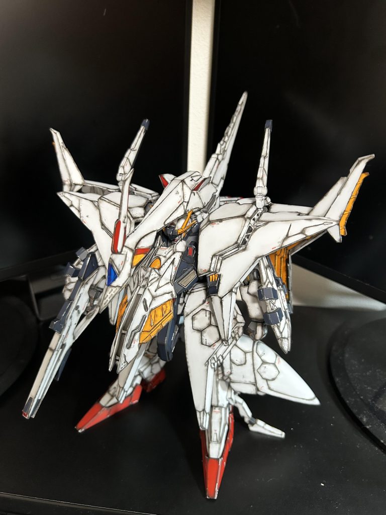 水転写デカールをハサウェイ汎用を使ったのですが、貼り付けの説明がなく…色々探しながら貼り付けました。