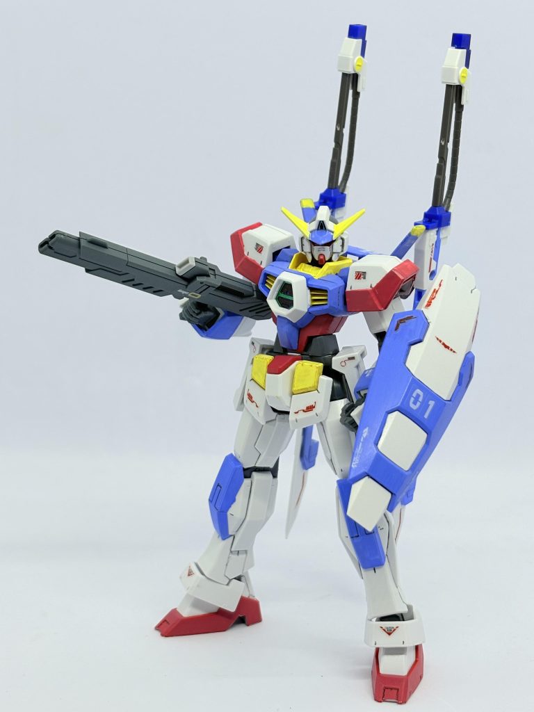 というわけでガンダムAGE-01セイヴァーでした。AGE系、組みやすくパズルのように楽しく作れて思ってる以上に可動も優秀で素晴らしかったです。 双子ということは……?