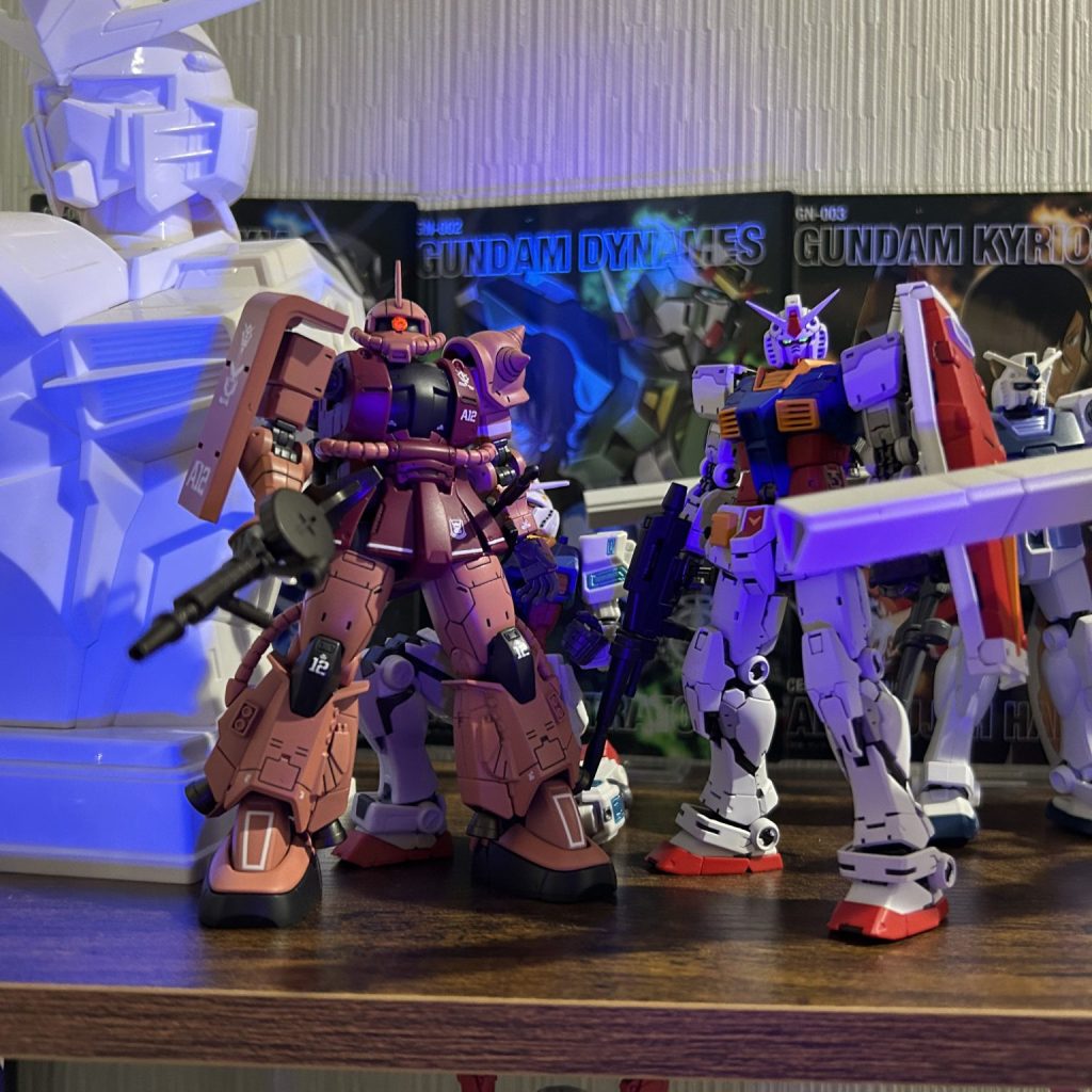 RGガンダムver2.0 HG シャア専用ザクII高機動型｜将太さんの