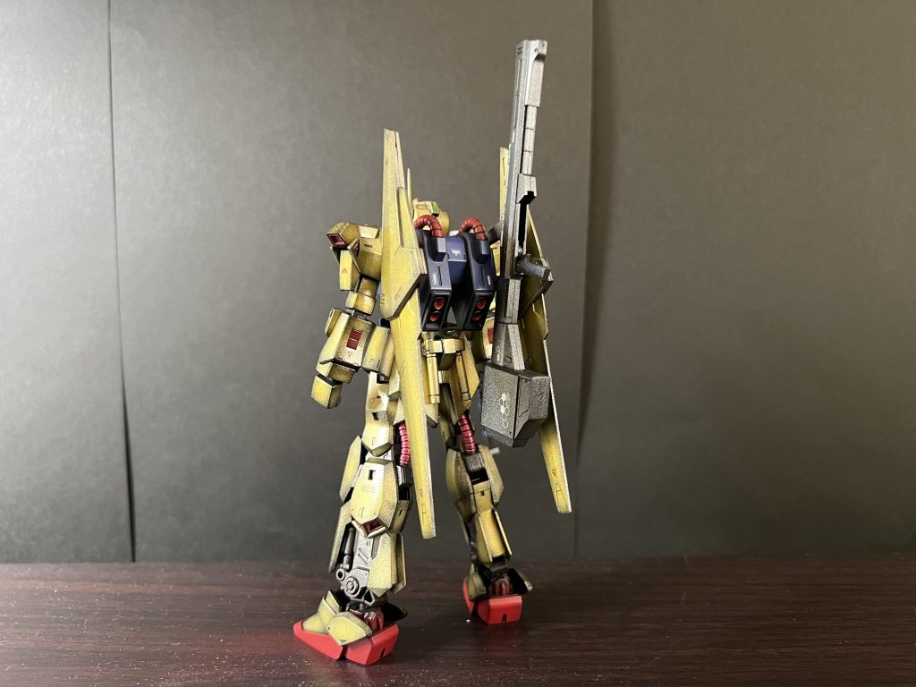 関節と武器類は焼鉄色にシルバーを足しました。