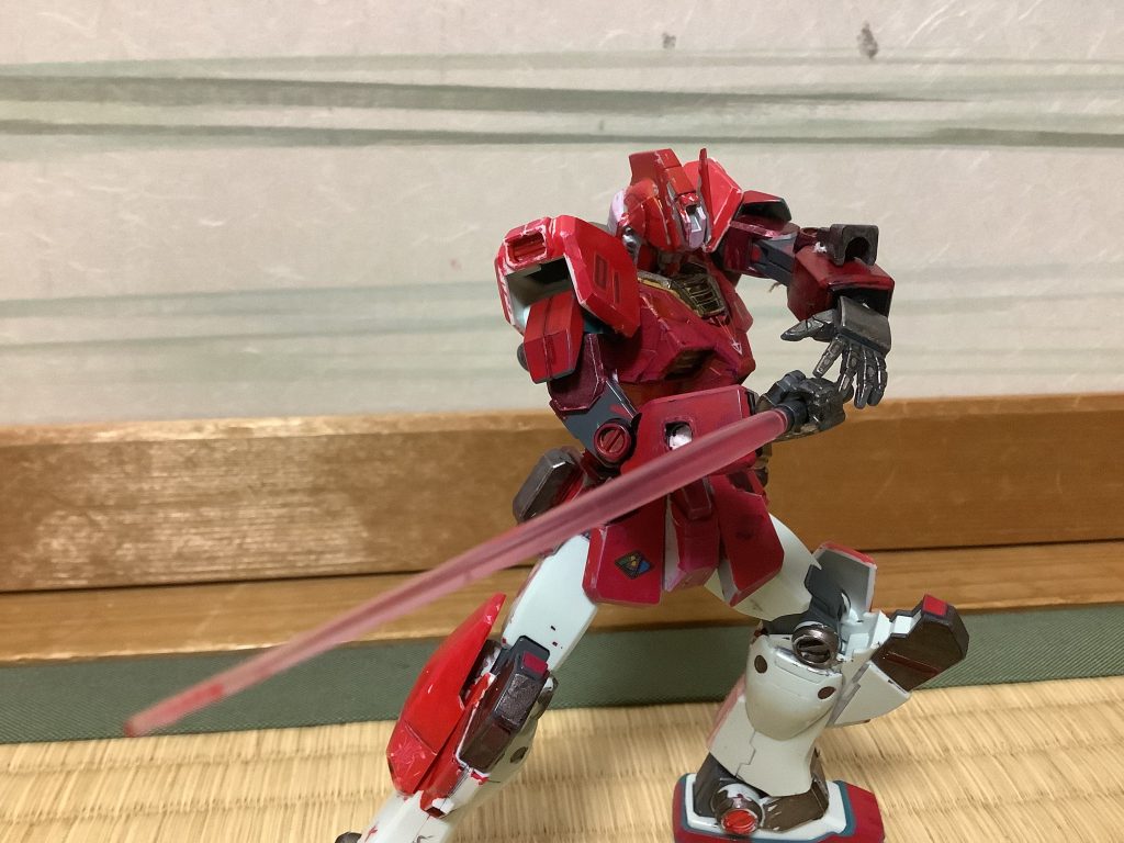 ジン大尉「軍といっても小隊だ。ガンダムを舐めるな！」ガンダムはミサイルを脱着し、ビームサーベルでギラ・ズールにトドメを刺した____