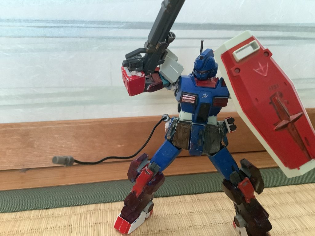 ヒートワイヤーグフカスタムと同じように感電させる事が可能。使い方によっては強い。