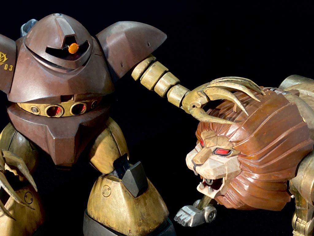 もういっそのこと癒し方向に舵を切って撮影しました。ゴッグ作る前に同じような系統色でリペイントした未来ロボダルタニアスの超合金シリーズのベラリオスと一緒に。