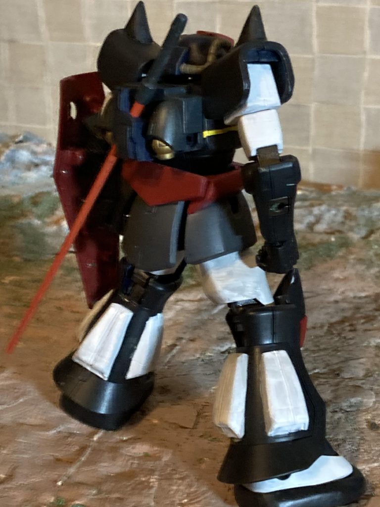 脚部スラスターは設定では五つです．が、作成の都合で６つあります。まあー、実験機だからなー、こんな事もあるよー。