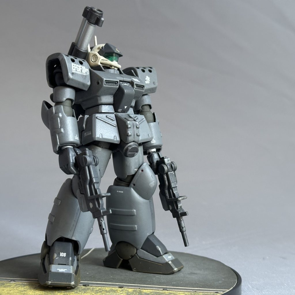 あとは、隠しきれないアラをウェザリングで誤魔化して完成です。足音は土埃っぽい感じのパウダーを叩き込んであります。