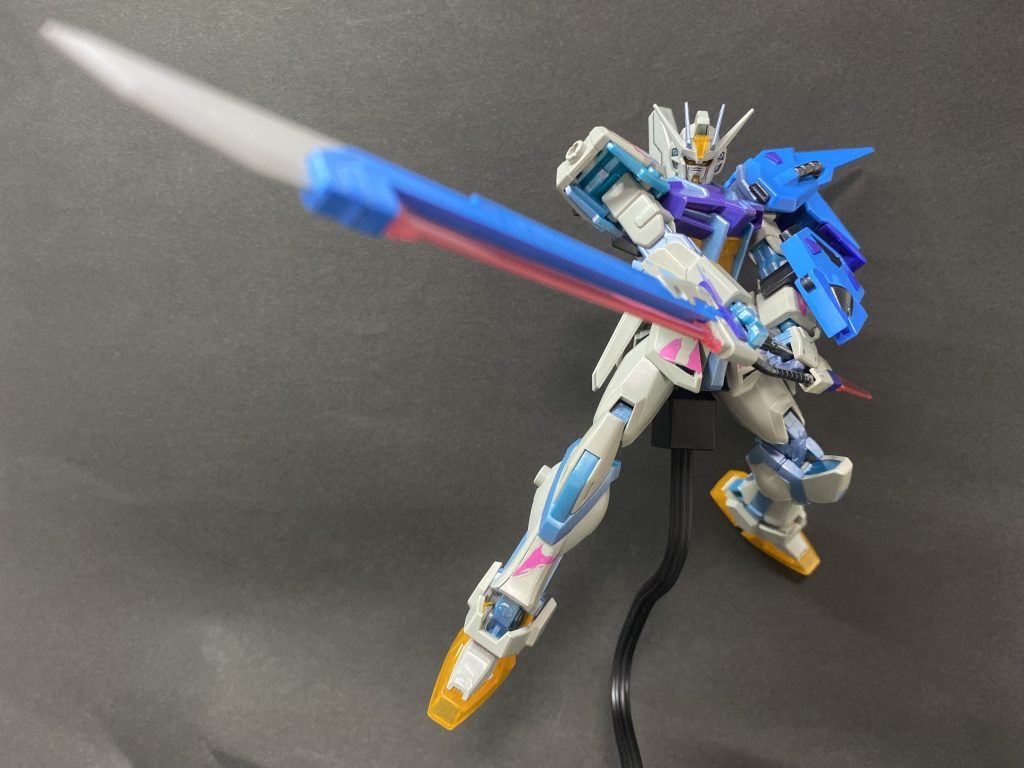 EG ソードストライクガンダム–3枚目/制作者：山リオ