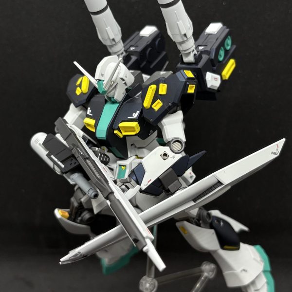 05 量産型νガンダム・インコム装備型
