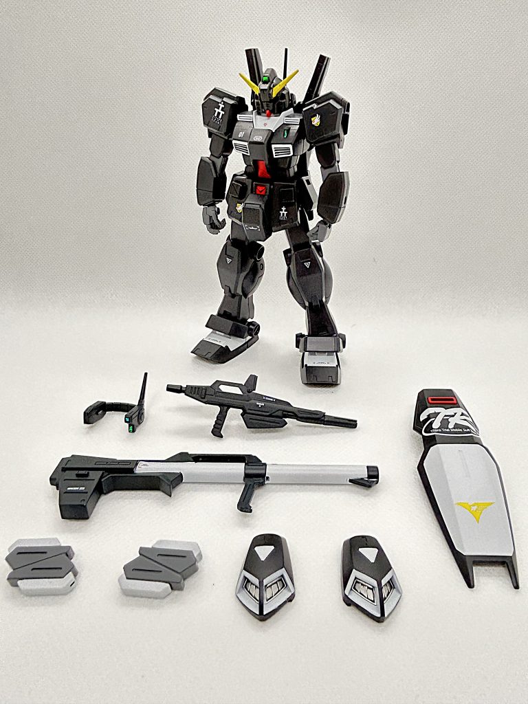 バズーカ、ビームライフル、シールド、増設バルカン、バックパック、脚部ブースタはMk-Ⅱ、脚部胸部はジムクゥエル、腰部腕部はヘイズル改とそれぞれを組み合わせてミキシングしました。