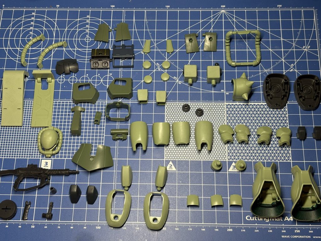 HG241 量産型ザク 筆塗り全塗装–2枚目/制作者：真夜中模型堂