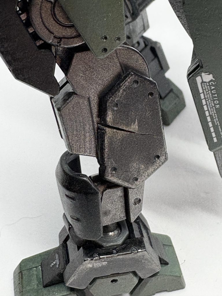 ミスって割っちゃったとこはウェザリングで回避。